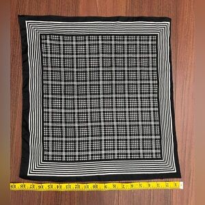 Fun vintage black white scarf